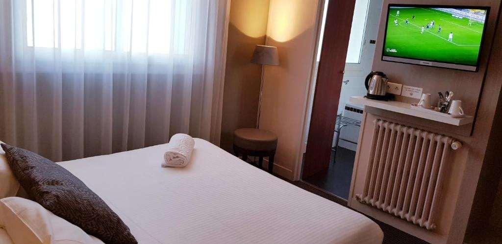L'Hotel Bristol Caen Habitación foto